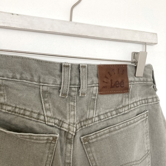 ON HOLD Vintage Lee Revited High-Waist Mom Jeans - Picture 4 of 5